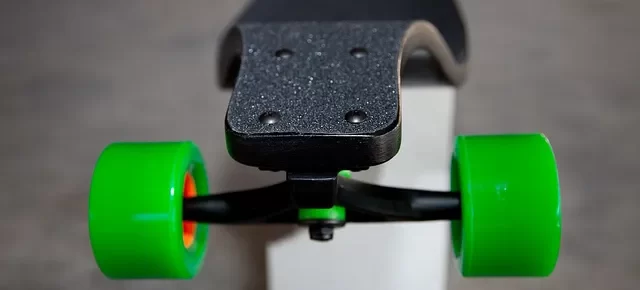 How-to-Clean-Longboard-Wheels